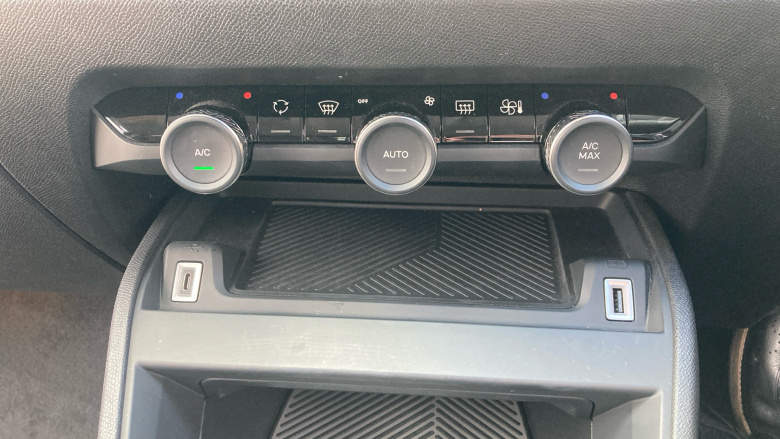 Citroen C4 X 100kW Shine 50kWh 5dr Auto Electric Saloon